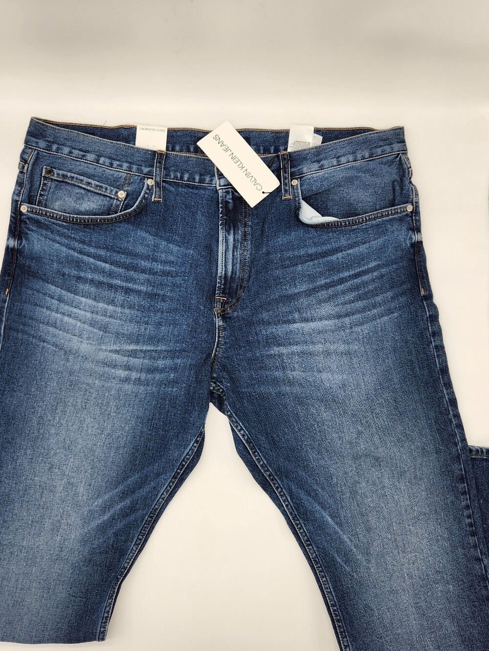 Calvin Klein Jeans CKJ 056 Athletic Taper Jeans Houston Mid Blue 40x32 NWT
